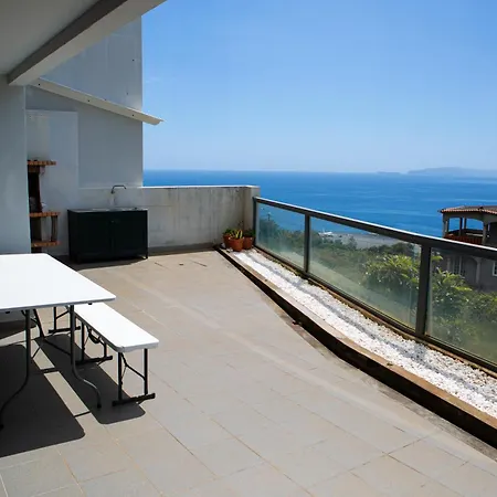 Moradia Garces 度假居 圣克鲁斯