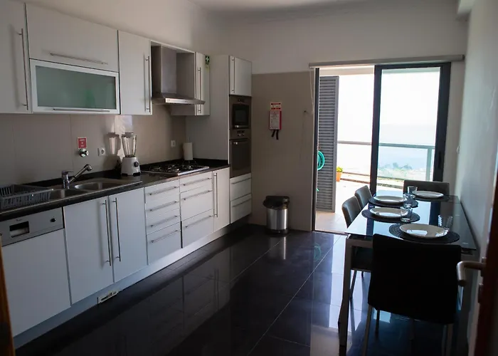 Moradia Garces * Santa Cruz (Madeira)